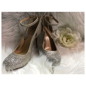 Jessica Simpson sparkly Heel